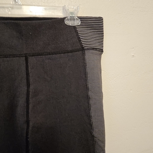 Aerie Offline Seamless High Waisted Two Tone Legging - Picture 6 of 10